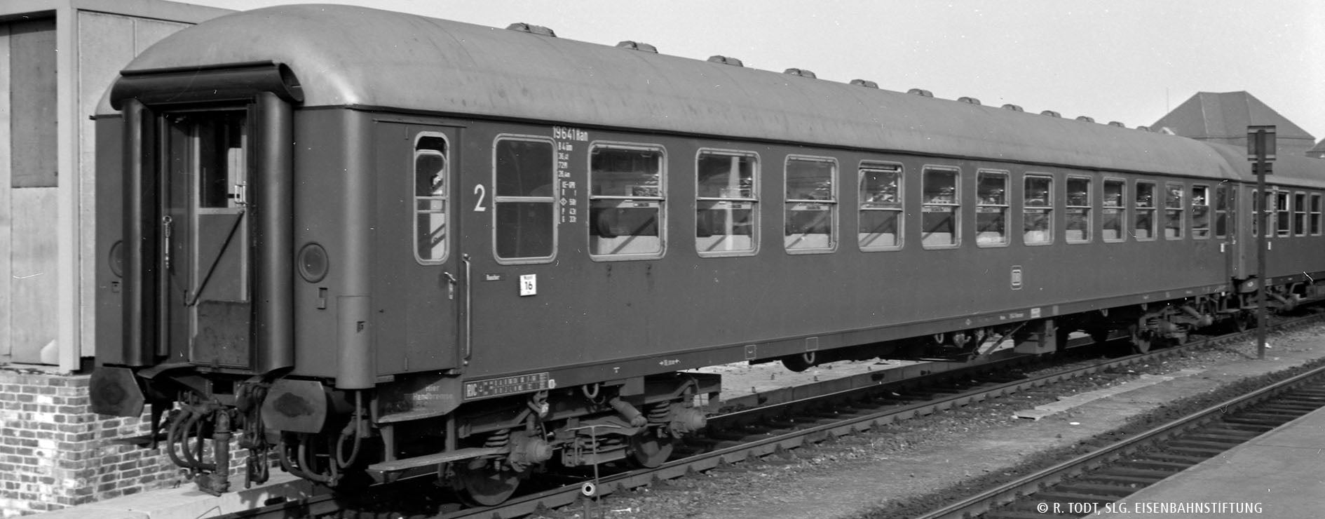 H0 Schnellzugwagen B4ümg-63 DB $19 377 Esn