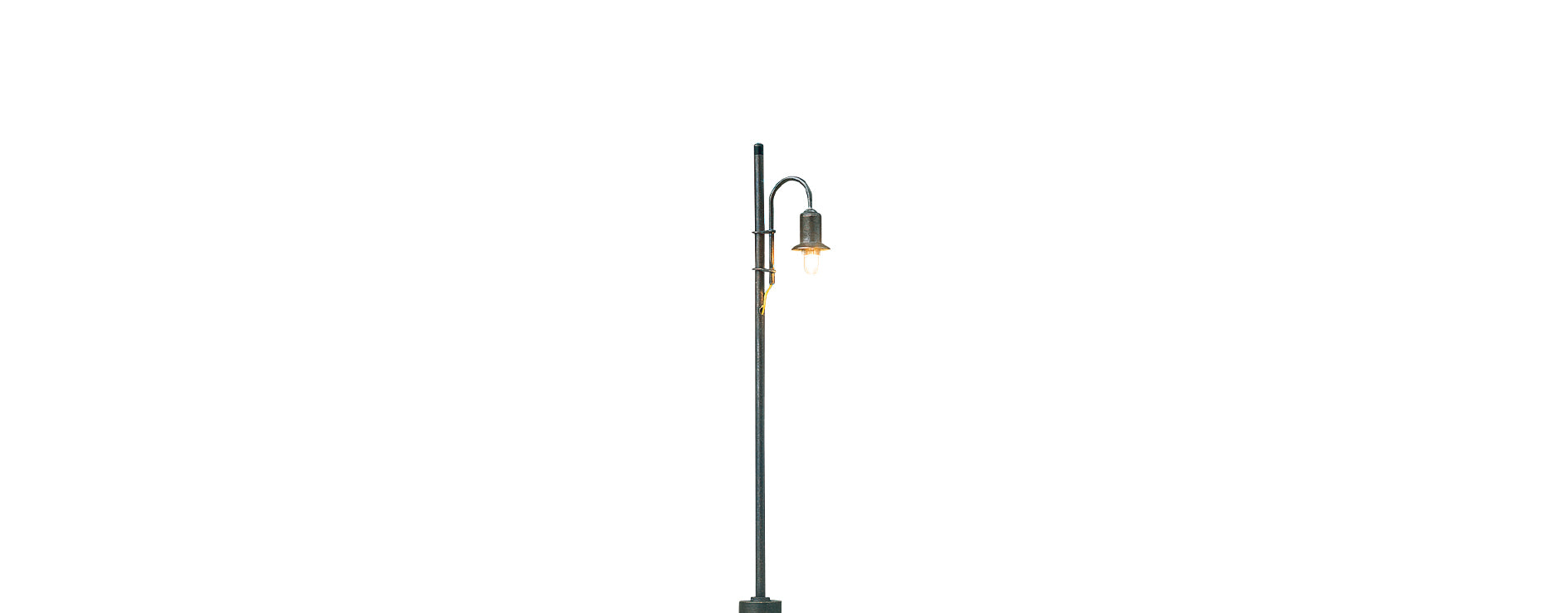 H0 Holzmastleuchte, Stecksockel mit LED $84124